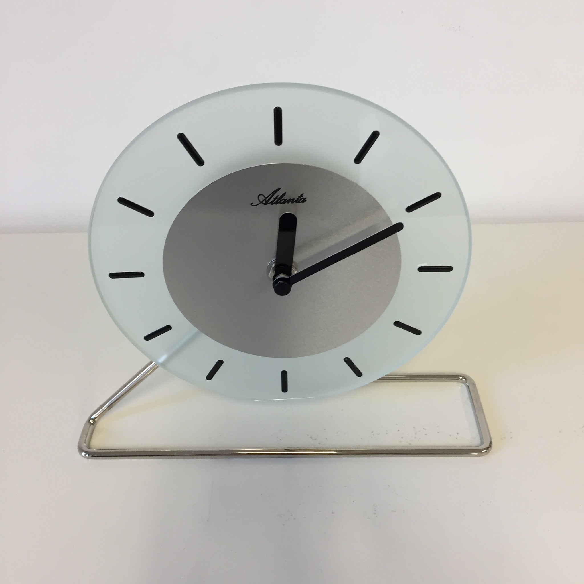 Atlanta Design - Table clock White Modern Design