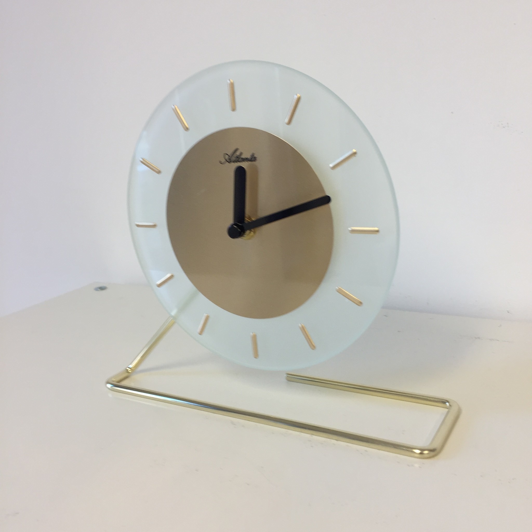 Atlanta Design - Table clock Gold Modern Design