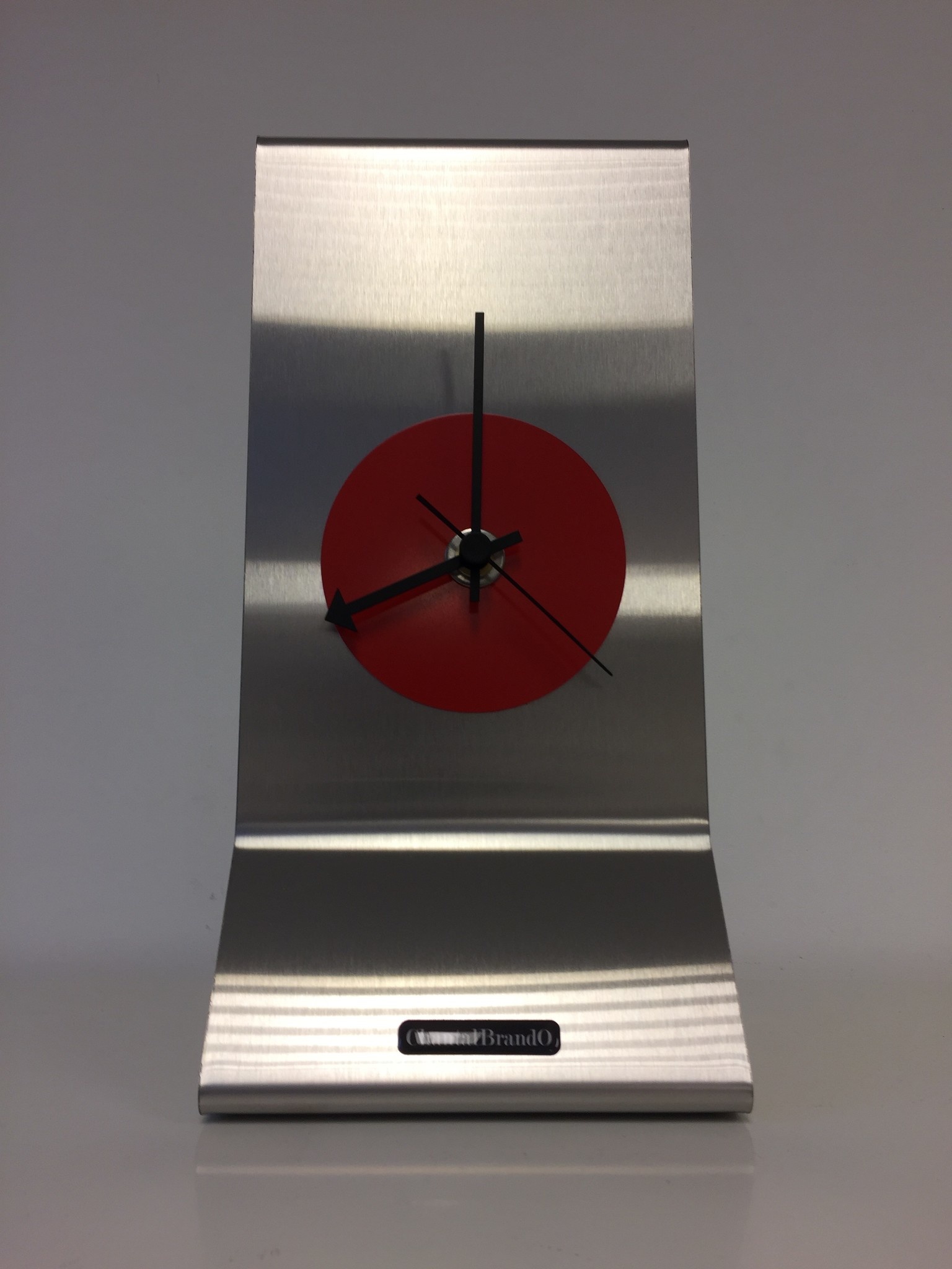 ChantalBrandO Design - Table clock Grace Red Modern Dutch Design