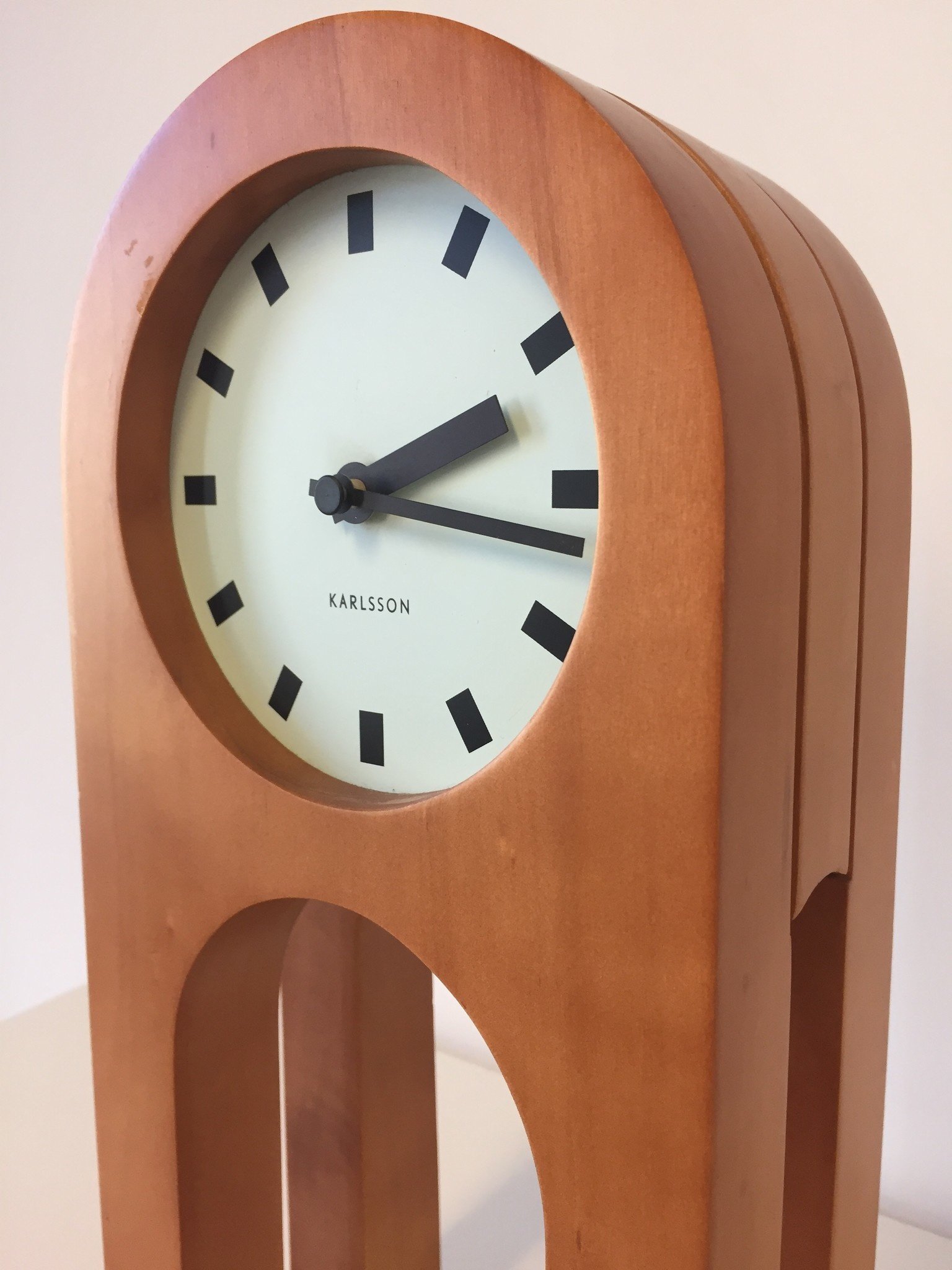 NiceTime Design - WOODEN ARC DESIGN