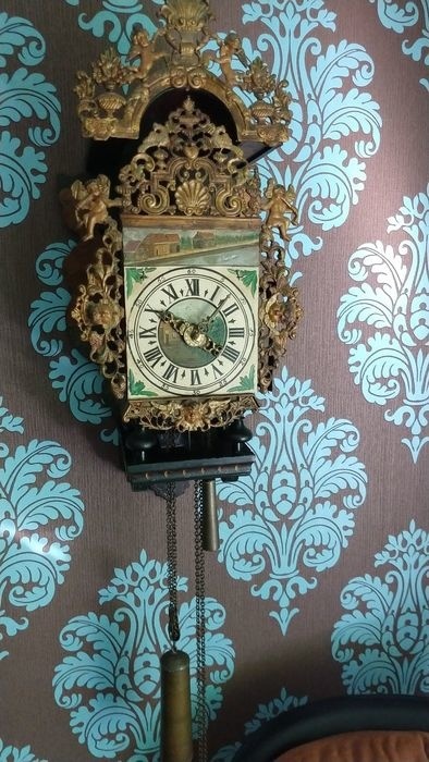 NiceTime Design - Frisian chair clock 1750