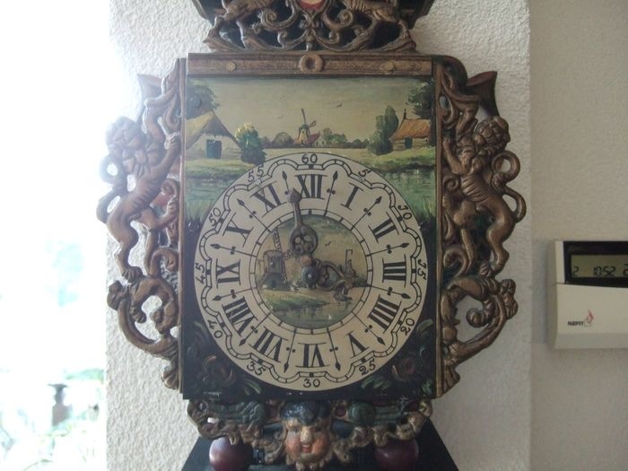 NiceTime Design - Frisian chair clock 1950