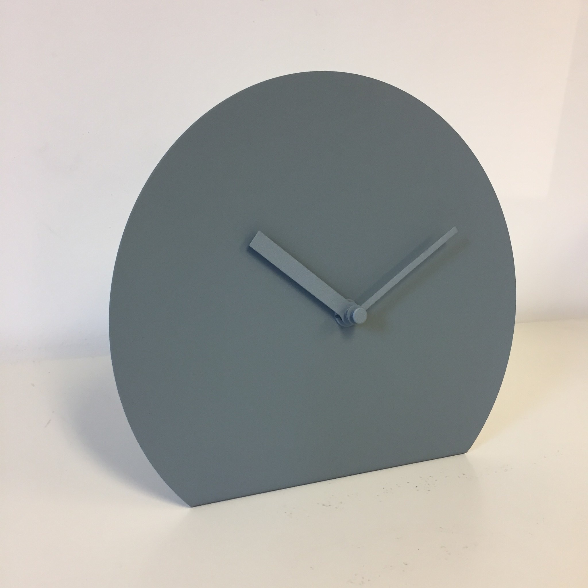 ChantalBrandO Design - Table clock Norma Gray Modern Design