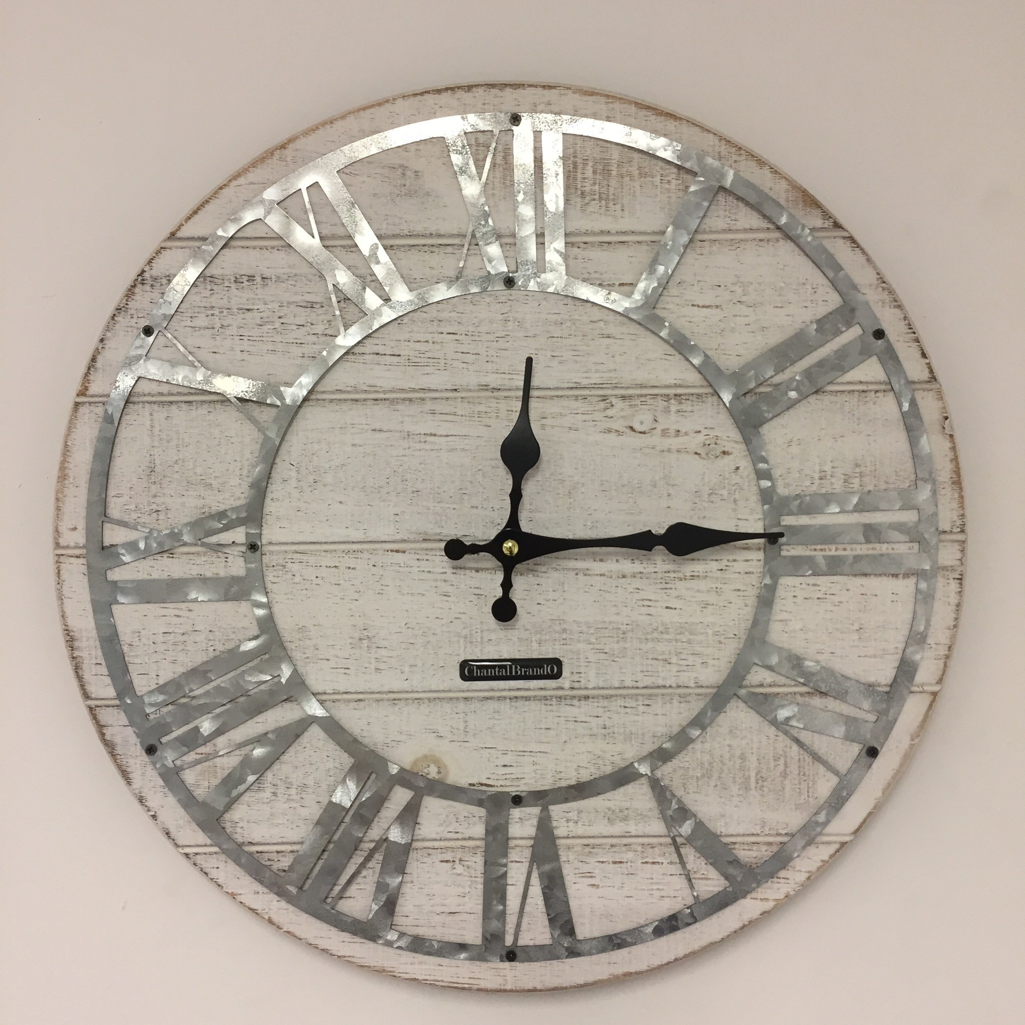 ChantalBrandO Design - Wood clock White Woods Design