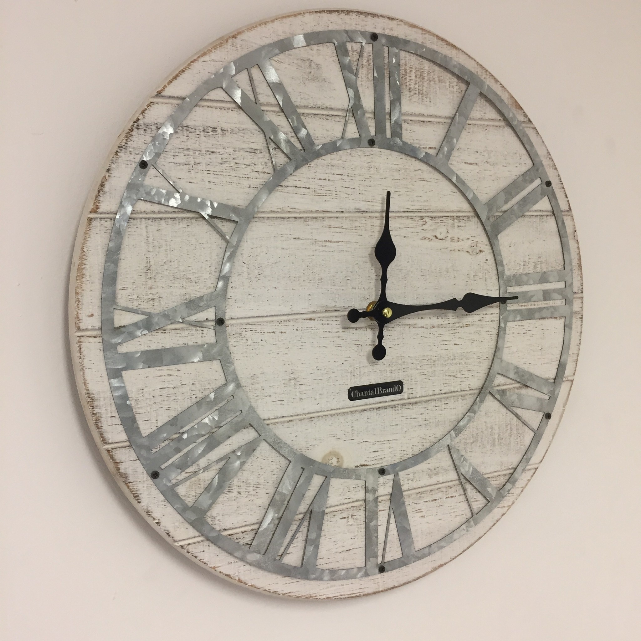 ChantalBrandO Design - Wood clock White Woods Design