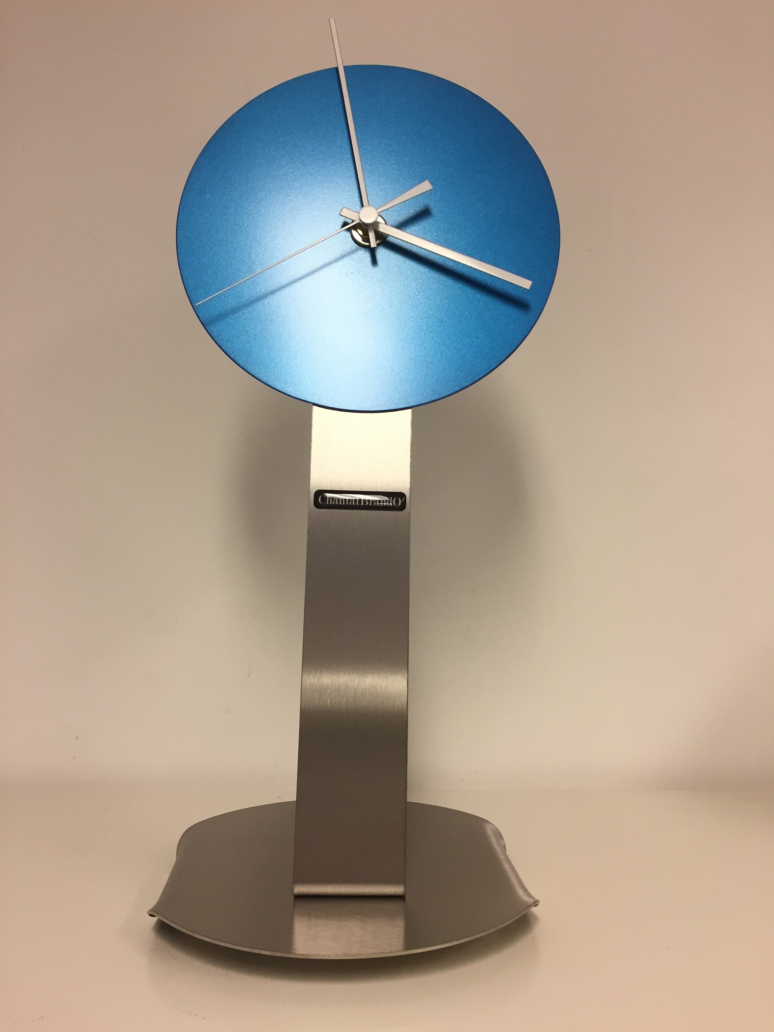 ChantalBrandO Design - Table clock Rock Around the Clock Chantalbrando Modern Dutch Design