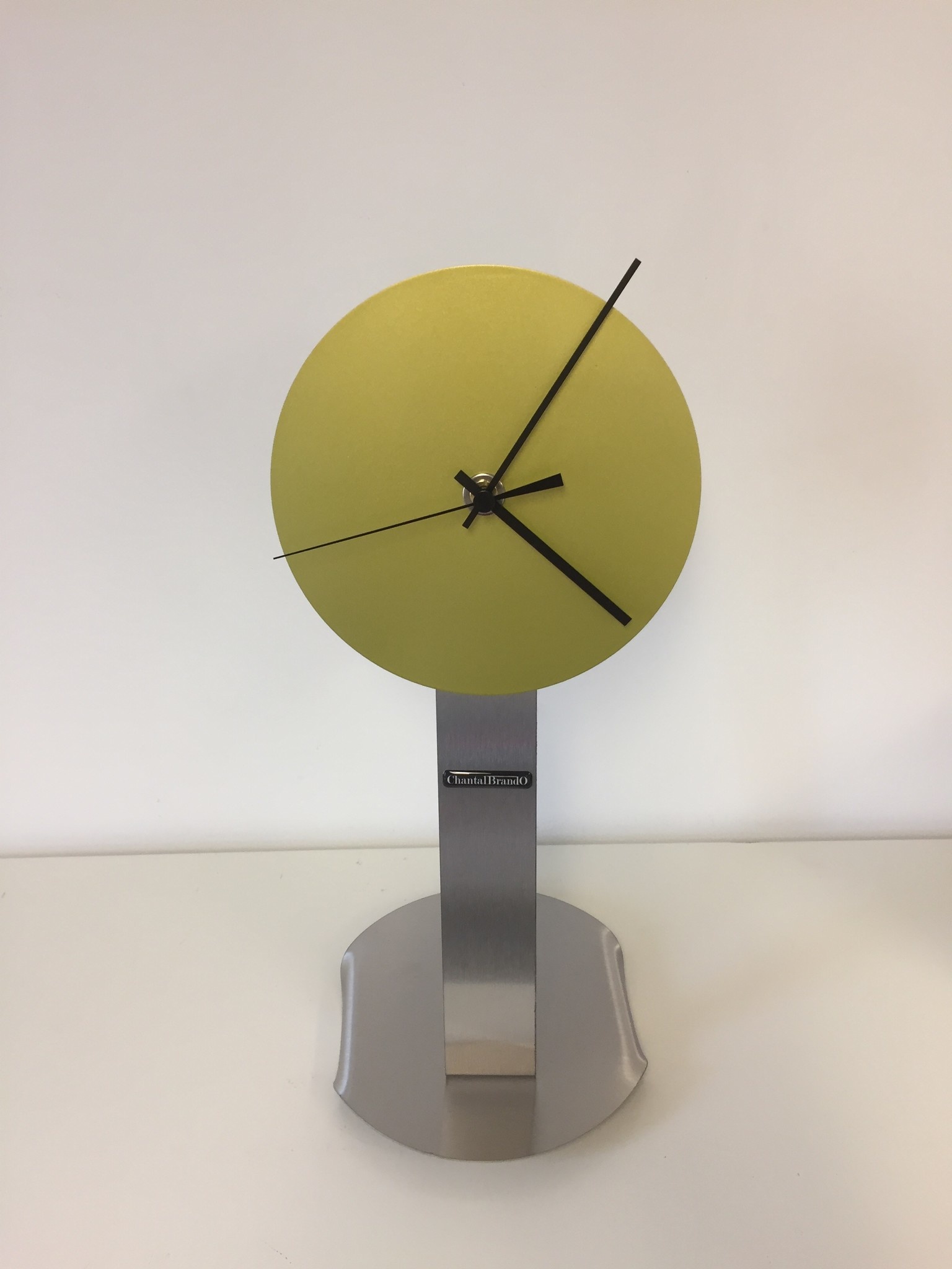 ChantalBrandO Design - Table clock Rock Around the Clock Lime Green Design