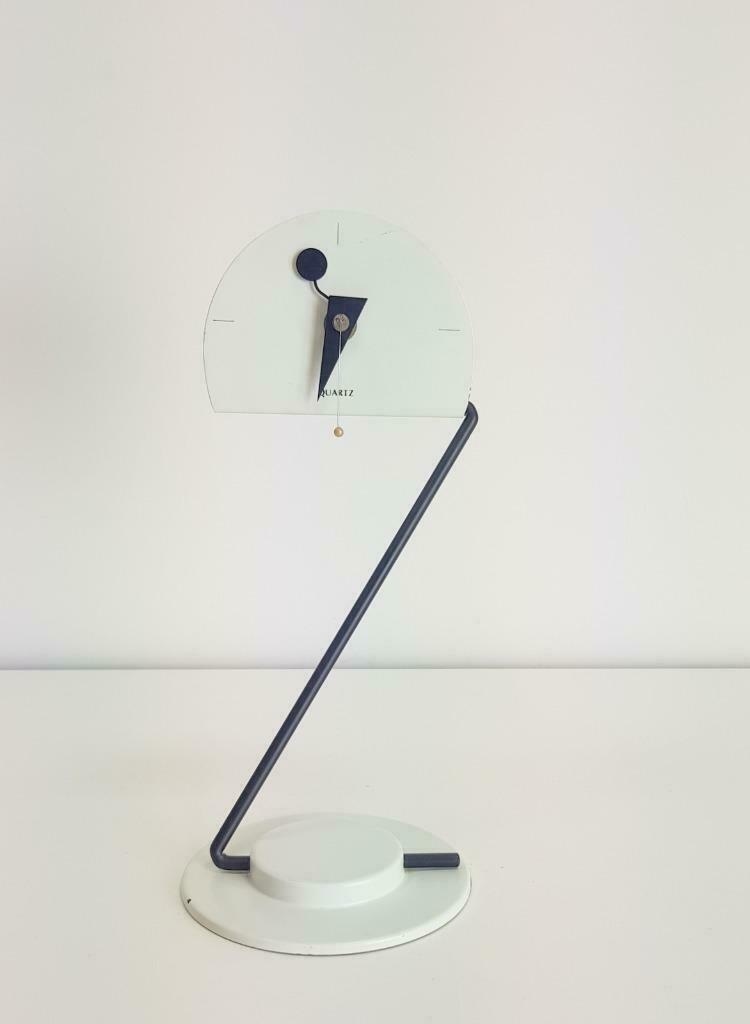 NiceTime Design - Table clock Canetti Design