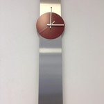 ChantalBrandO Design - WANDUHR OBELISK BRILJANT ROOD DUTCH DESIGN