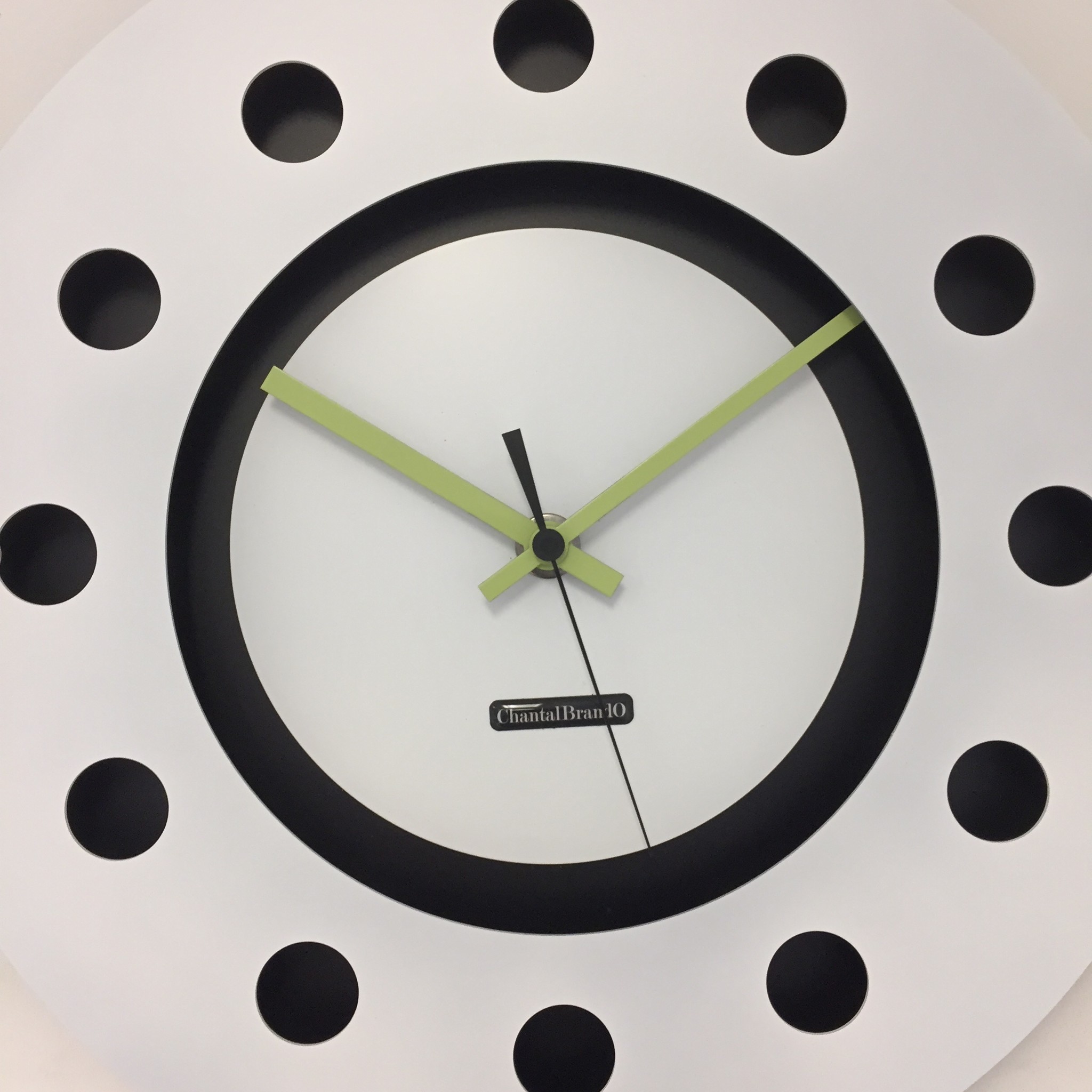 ChantalBrandO Design - Wall clock White Flens Mecanica Full Black With White Small Indoor Circle Black Lemmon Black Pointer Modern Dutch Design Handmade 40 cm