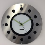 ChantalBrandO Design - MECANICA Wanduhr Vollschwarz mit weisser Farbe Kleine Indoor-Kreis Grün Schwarzer Zeiger Modern niederlandisches Design Handgemachtes 40 cm