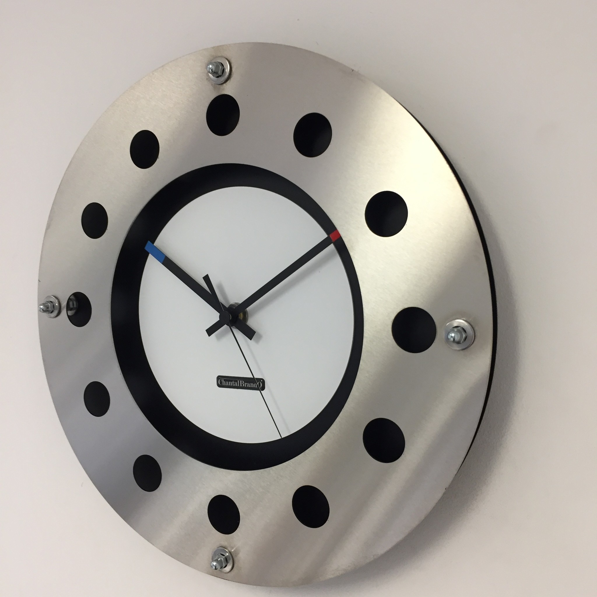 ChantalBrandO Design - Wall clock Mecanica Fully Black With White Color Small Inside Circle Rood Blue Black Pointer Modern Dutch Design Handmade 40 cm