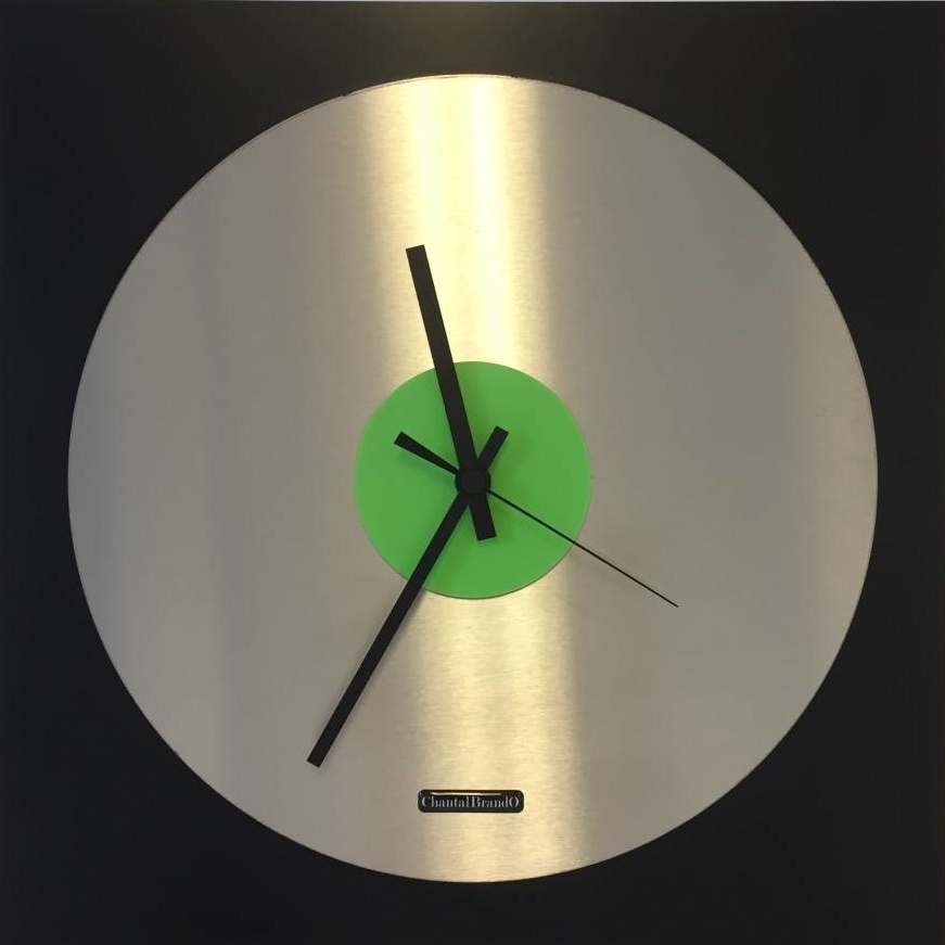 Klokkendiscounter Design - Wall clock Topaz Black and Green