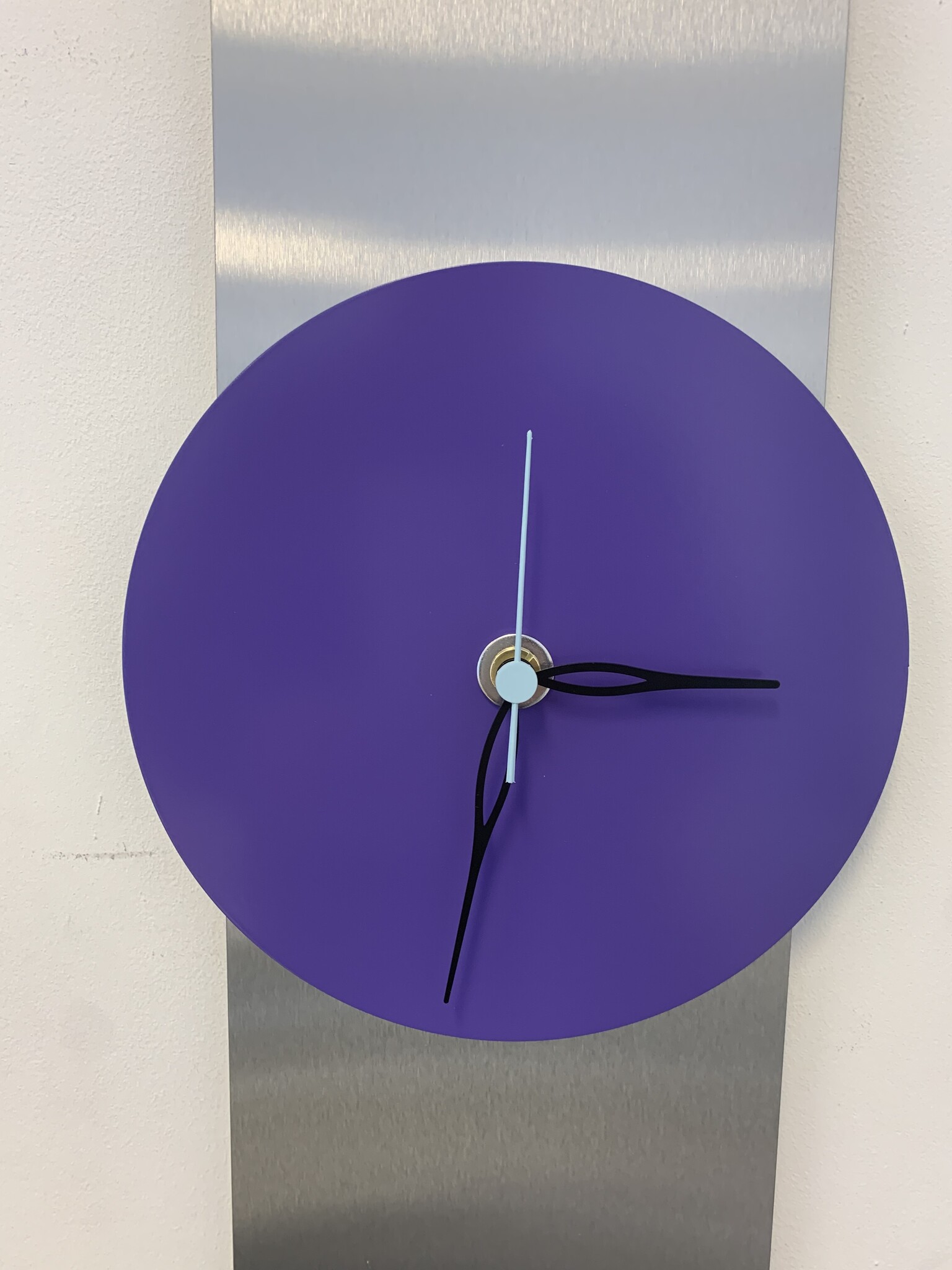 Klokkendiscounter Design - Wall clock stainless steel Purple Haze