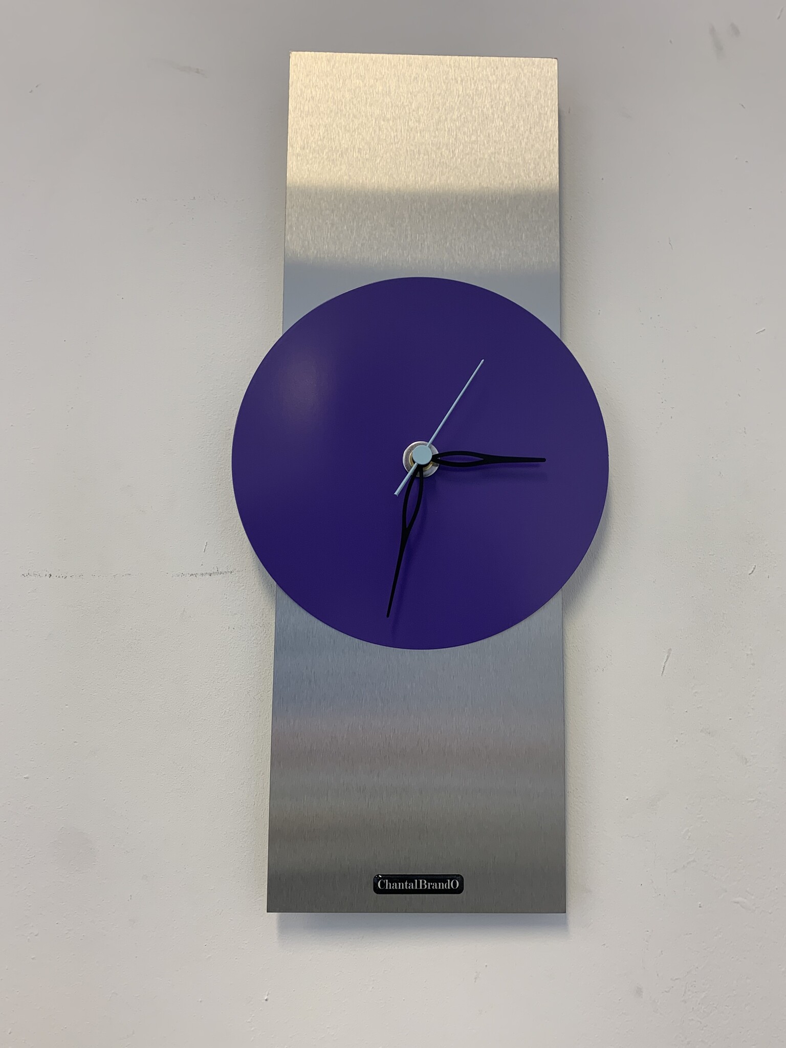 Klokkendiscounter Design - Wanduhr Edelstahl Purple Haze