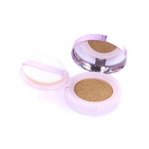 L'Oréal Nude Magique Cushion Dewy Glow Fond de teint - 07 Golden Beige