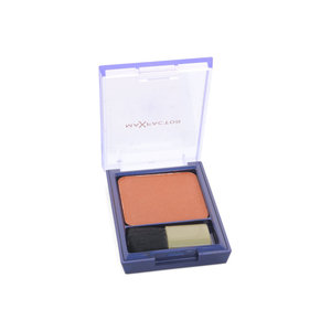 Flawless Perfection Blush - 235 Chestnut