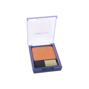 Flawless Perfection Blush - 215 Sable