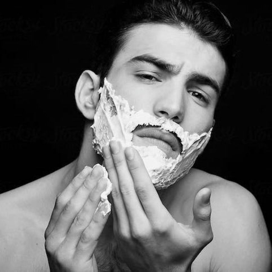 Calibrate Rasur- & Bartpflegeroutine für Großartiges Grooming