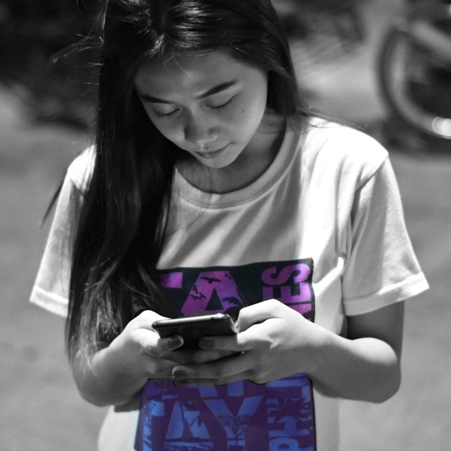 Stay Protected When Addicted to Blue (Screens)