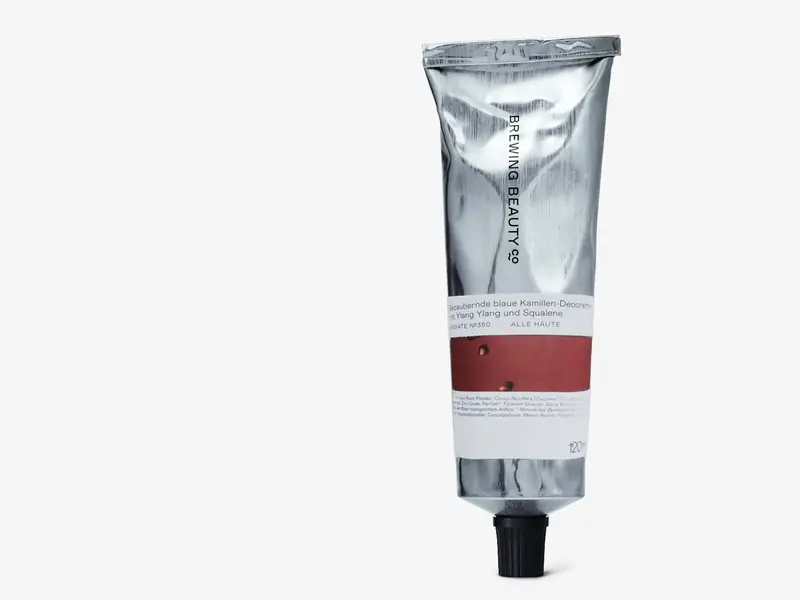RADIATE Beruhigende Blaukamillen-Deocreme mit Pfeilwurzel und Kokosöl