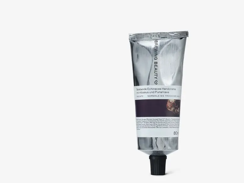 RADIATE Belebende Echinacea-Handcreme mit Hibiskus und Punarnava
