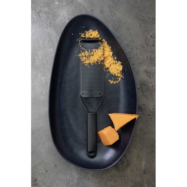 Microplane Rasp Black Sheep Grof: Ultieme Kracht & Zwarte Elegantie voor Robuuste Resultaten