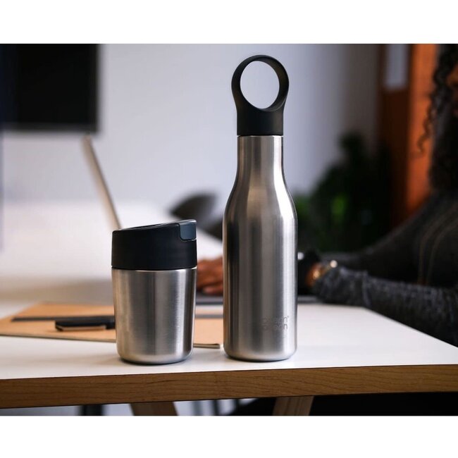 Joseph Joseph Reisbeker en Waterfles