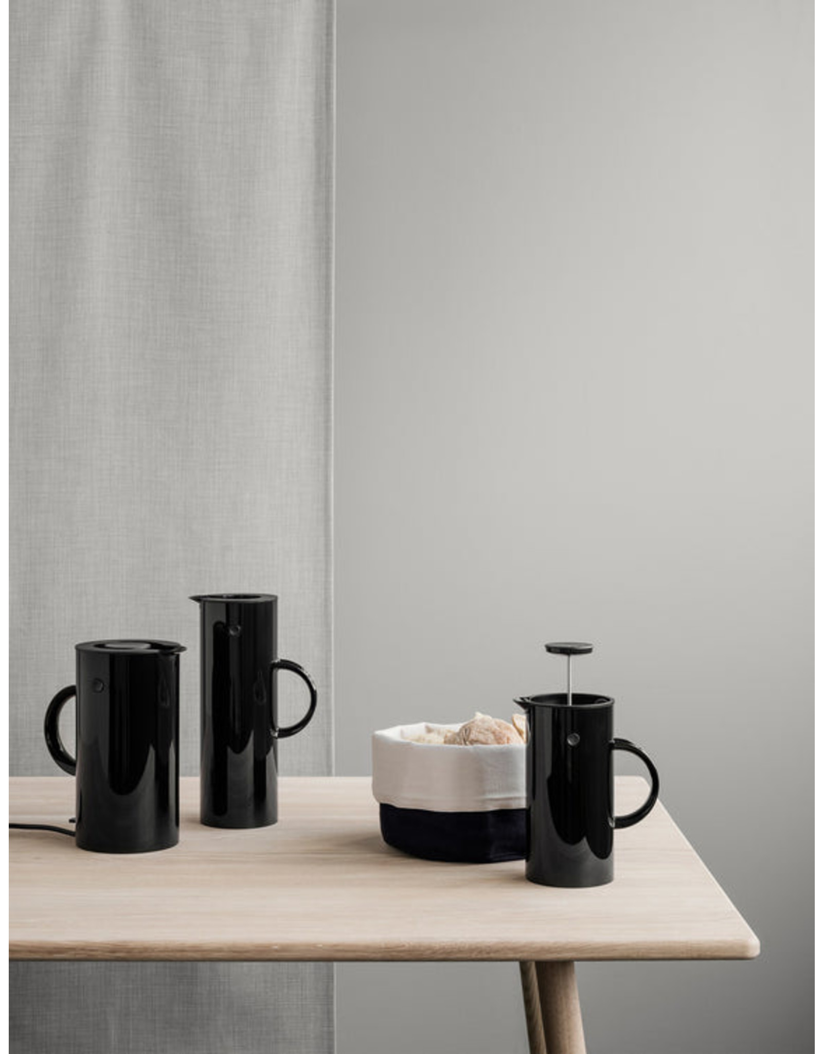 Stelton Isoleerkan EM77 Zwart 1L