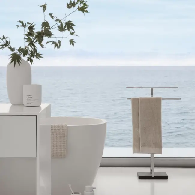 Blomus Geurkaars Fraga - Lily White - French Cotton - Ø 9 cm