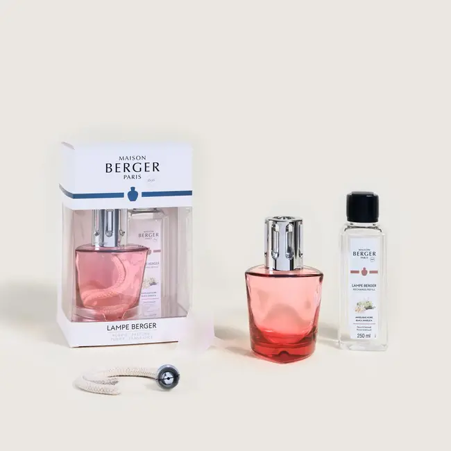 Lampe Berger Giftset Geurbrander Terra Rouge met 250ml huisparfum Black Angelica