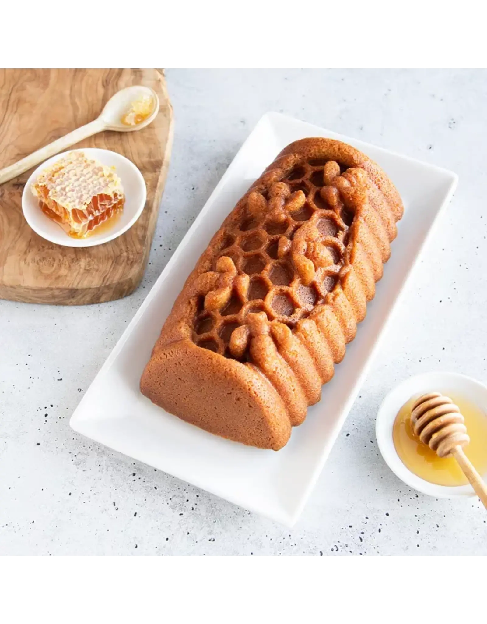 Nordic Ware Honey Hive Loaf Pan