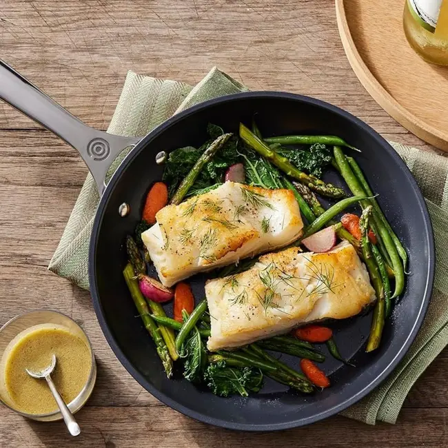 Le Creuset Koekenpan Essential Ceramic – Ø 28 cm – PFAS-vrij – Keramisch