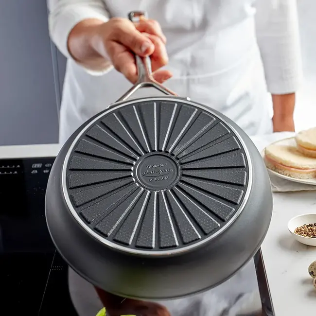 Demeyere Alu Pro 5 Ceraforce Koekenpan 28 cm – Aluminium pan met keramische antiaanbaklaag