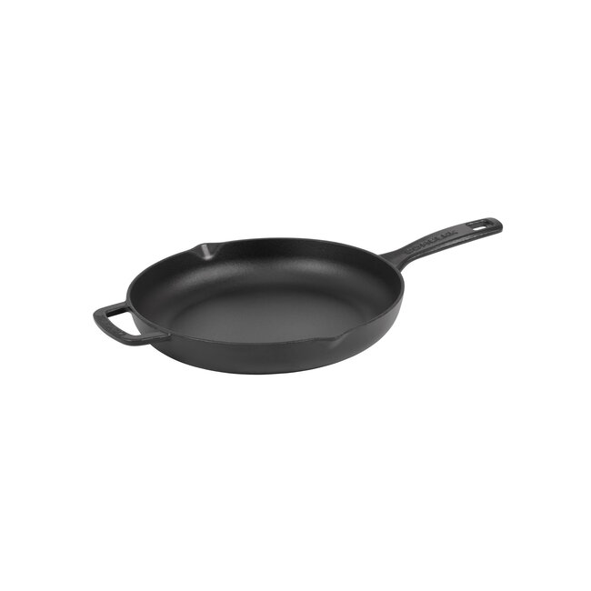 Combekk Skillet 26 cm – Mat Zwart Gietijzer – Oven- en inductie geschikt – Duurzaam Gerecycled Materiaal – Voor Bakken, Braden & Grillen