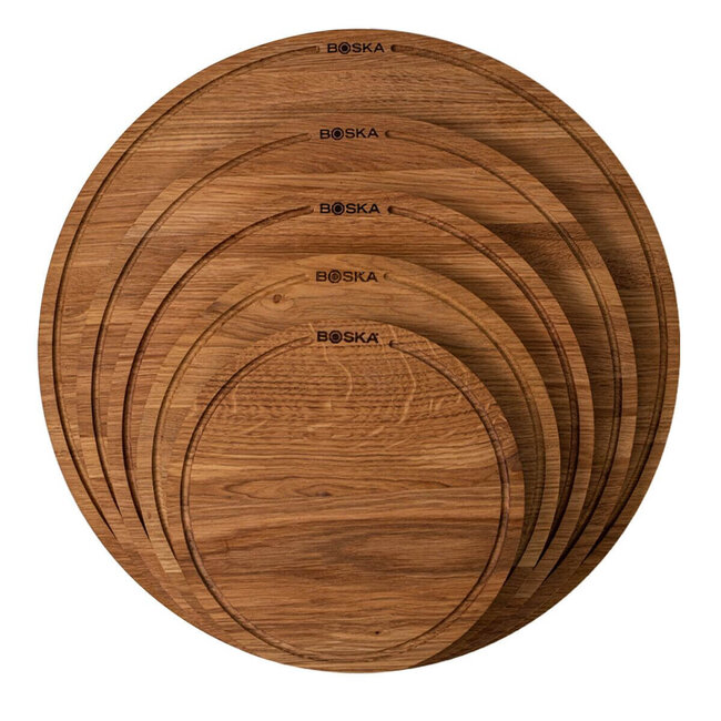 Boska Pizzaplank Friends L – 34 cm Diameter – Europees Eikenhout – Serveertafel met Kruimelopvang en Gripinkepingen – Voor Pizza, Tapas & Desserts – 10 Jaar Garantie