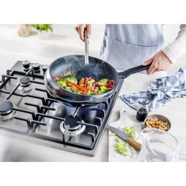 BK Wokpan Keramisch Easy Induction 30 cm – Aluminium met stalen bodem, geschikt voor alle warmtebronnen inclusief inductie en ovenbestendig tot 160°C