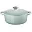 Le Creuset Braadpan Signature Sea Salt 24 cm - 4.2 liter – Gietijzeren Pan voor Slow Cooking, Braden en Stoofgerechten