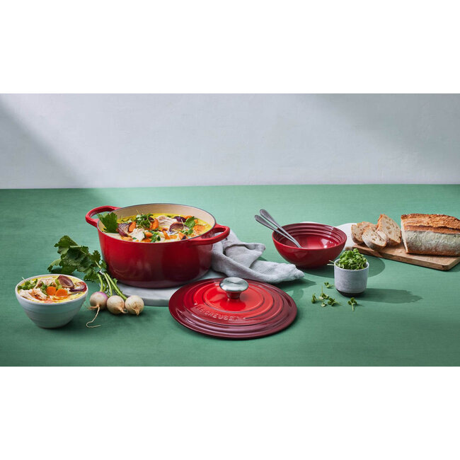 Le Creuset Braadpan Siganture Gietijzer Kersenrood 22cm - voor stoven, bakken en braden