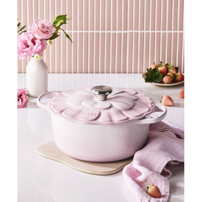 Le Creuset Braadpan Signature Bloesem Shell Pink 26cm 5.3 liter