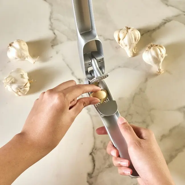 Zyliss Susi 4 Knoflookpers – Inclusief Schoonmaaktool – Pellen niet nodig