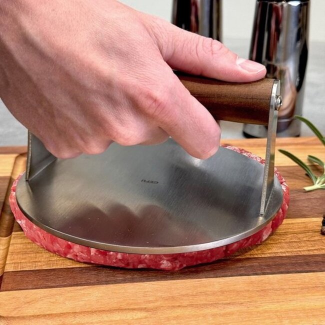 Gefu Smash Burgerpers BBQ – Roestvrij Staal & Walnoothout – Ø 14 cm – Voor de Perfecte Burger