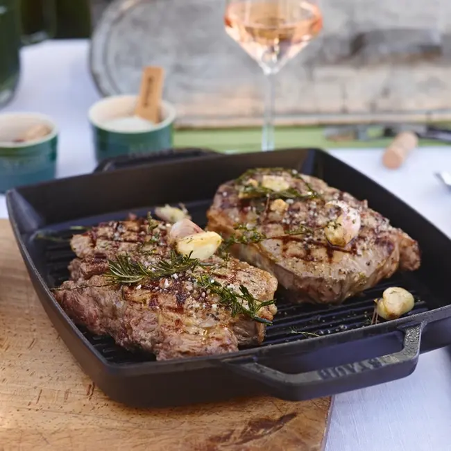 Staub Gietijzeren Grillpan 28 x 28 cm – Vierkant Zwart met Grillribbels