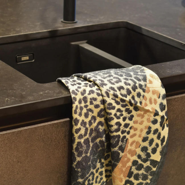 Vaat Amsterdam Cadeauset Thee- & Keukendoek - I Love Leopard 1 - Black / Sand / Gold (2-delig)