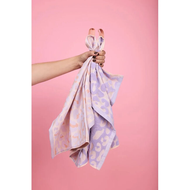 Vaat Amsterdam Cadeauset Thee- & Keukendoek - I love Leopard 2 - Lila / Peach