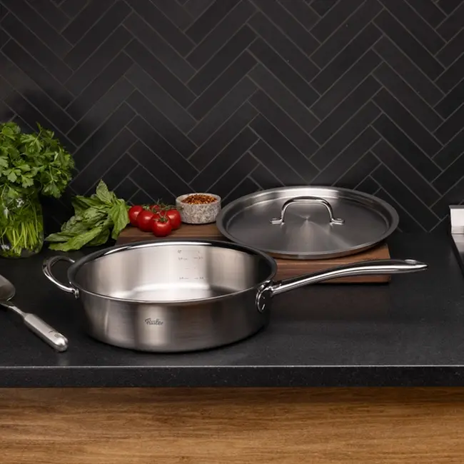 Fissler M5 Pro-Ply Sauteerpan / Hapjespan met Deksel – 28 cm / 4,1L (5-Ply RVS)