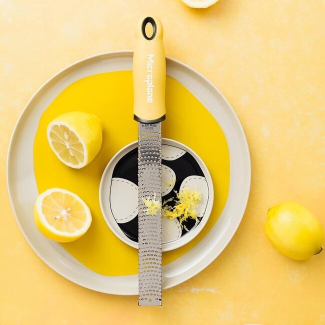 Microplane Premium Classic Citrus Zester – Vibrant Collection - Met Beschermkap - Soft-touch handgreep