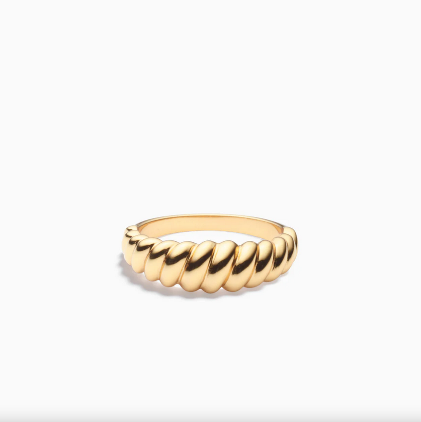 Nilu Croissant Ring