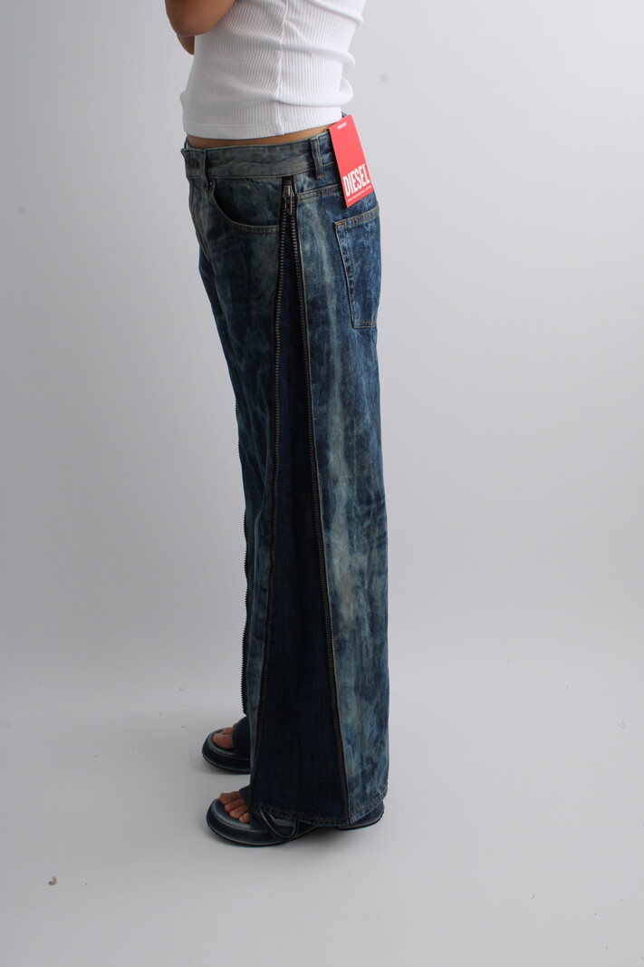 DIESEL RUNWAY D-RISE-ZIP-FSE Jeans