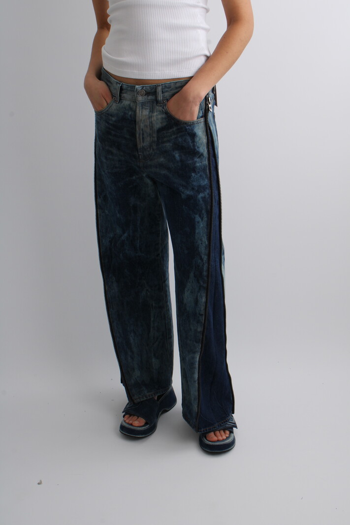 DIESEL RUNWAY D-RISE-ZIP-FSE Jeans